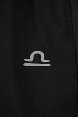 Light & Functional Short