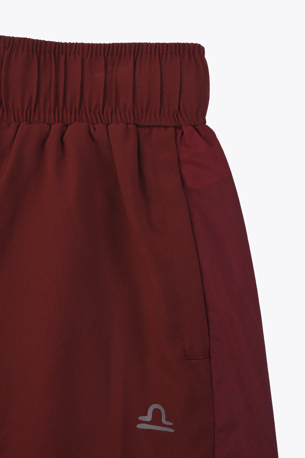 Light & Functional Short