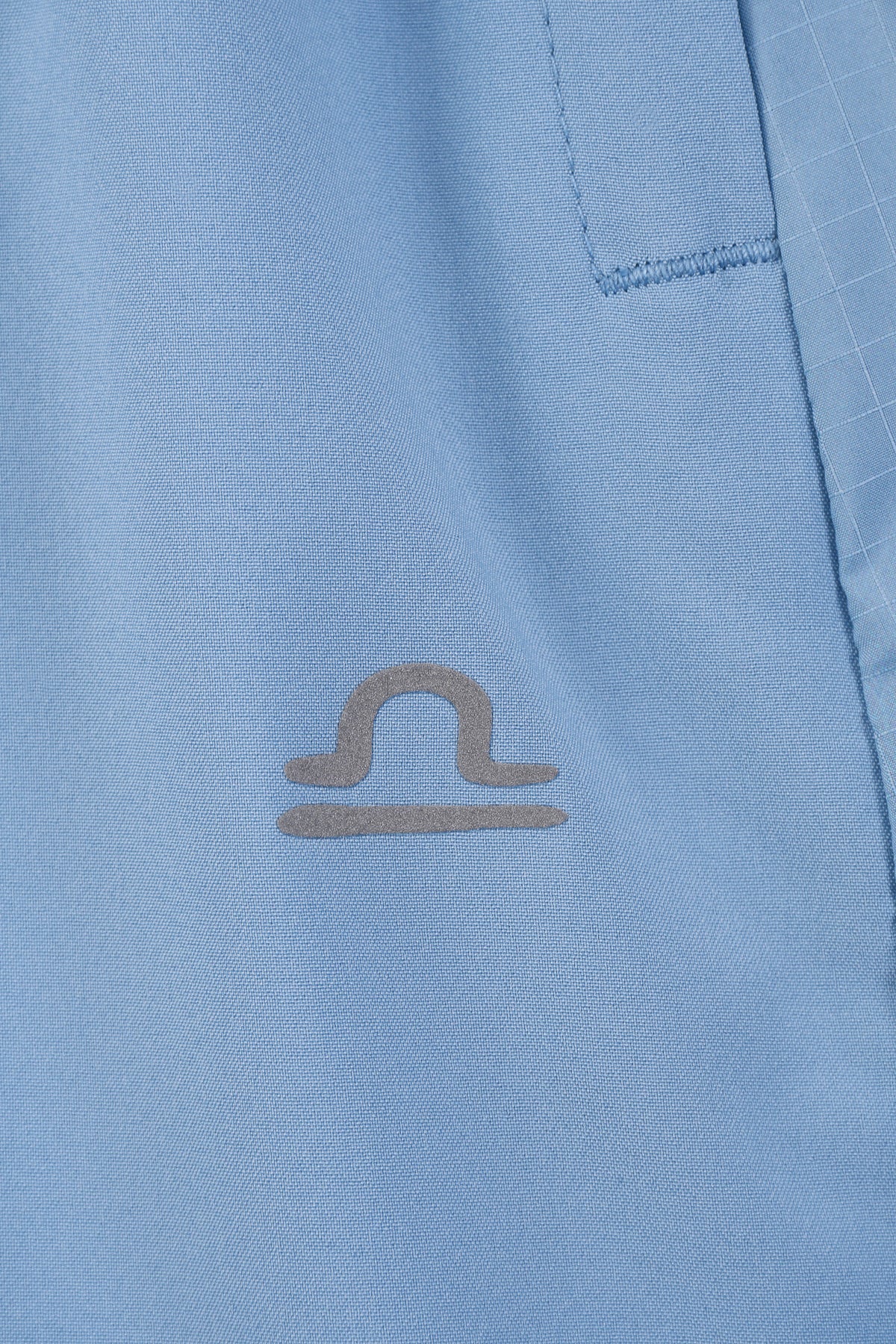 Light & Functional Short